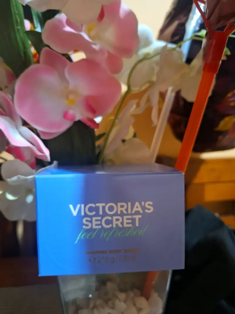 Exfoliante corporal Victoria's Secret - 1