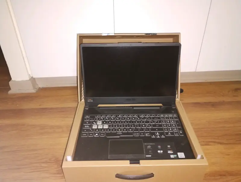 Notebook ASUS con caja original - 1