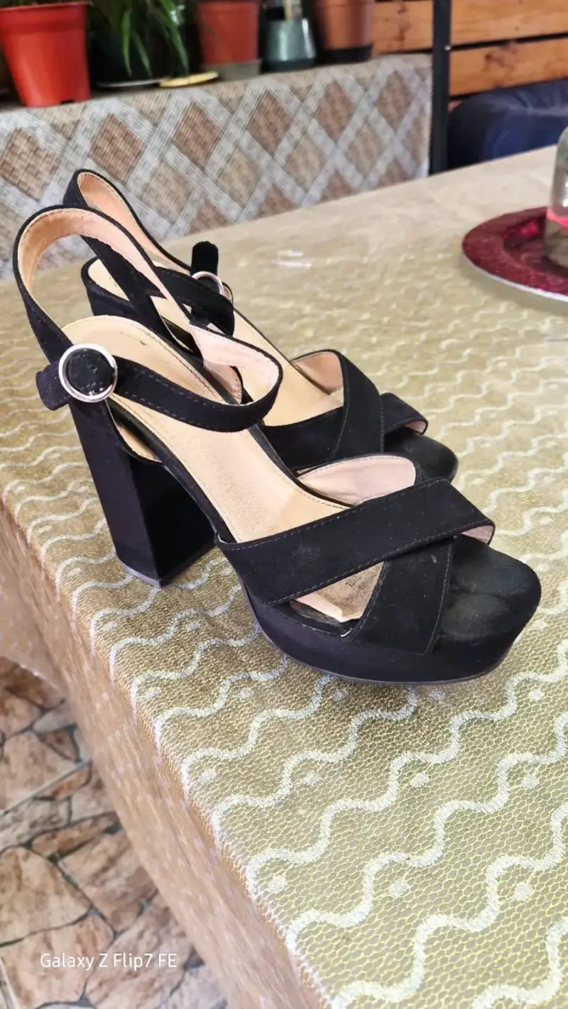 Sandalias negras de taco alto 37 - 2