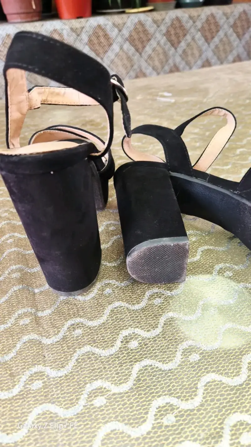 Sandalias negras de taco alto 37 - 3
