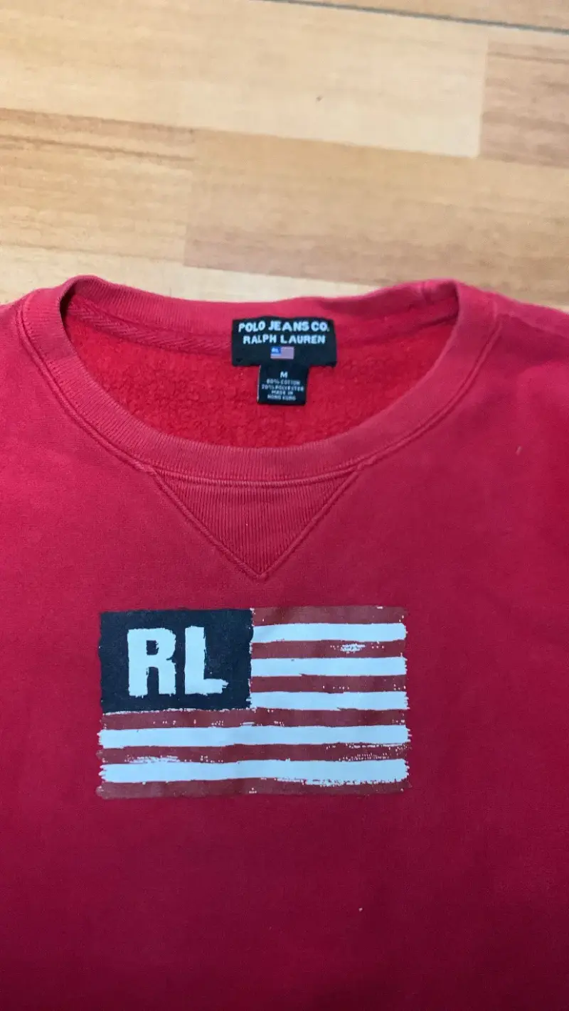Polerón rojo diseño RL - 2
