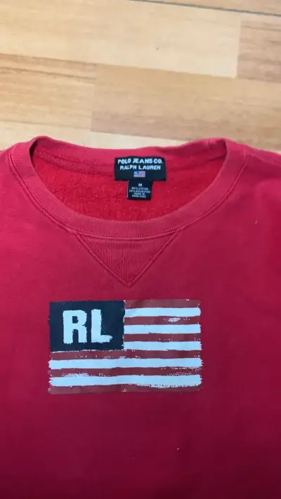 Polerón rojo diseño RL - miniatura 2