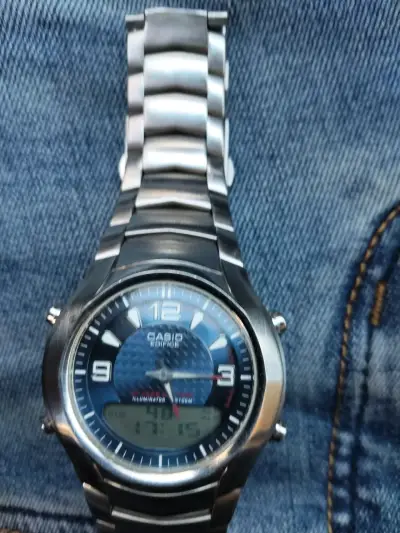 Reloj Casio Edifice azul - miniatura 4