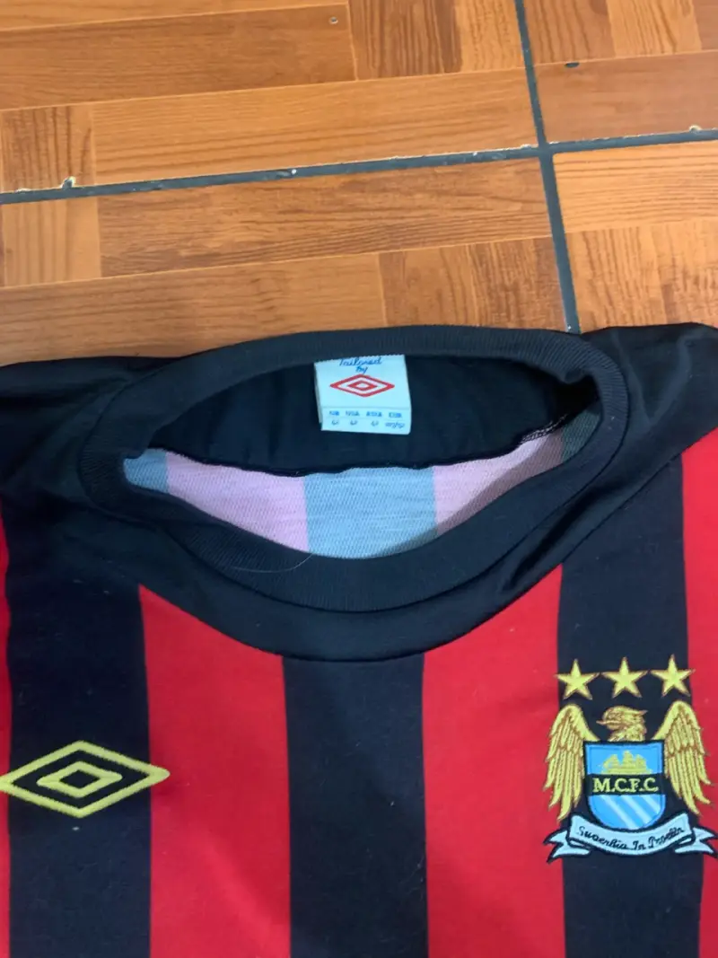 Camiseta fútbol Umbro Manchester city 2011/12 - 3