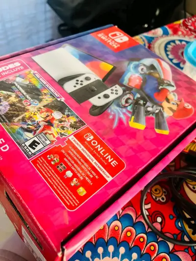 Consola Nintendo Switch con accesorios - miniatura 4