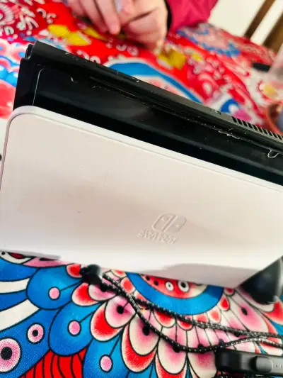 Consola Nintendo Switch con accesorios - miniatura 5