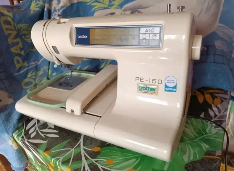 Máquina de coser Brother PE-150 - 1