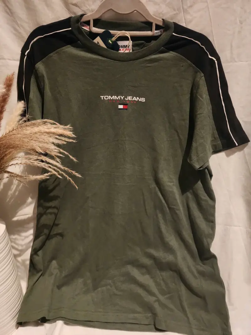 Polera Tommy Jeans verde - 1