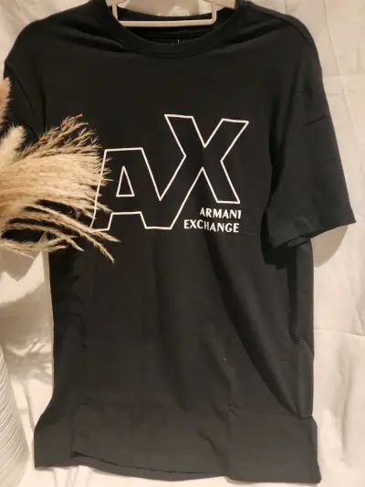 Polera Guess negra estampada y AX - miniatura 4