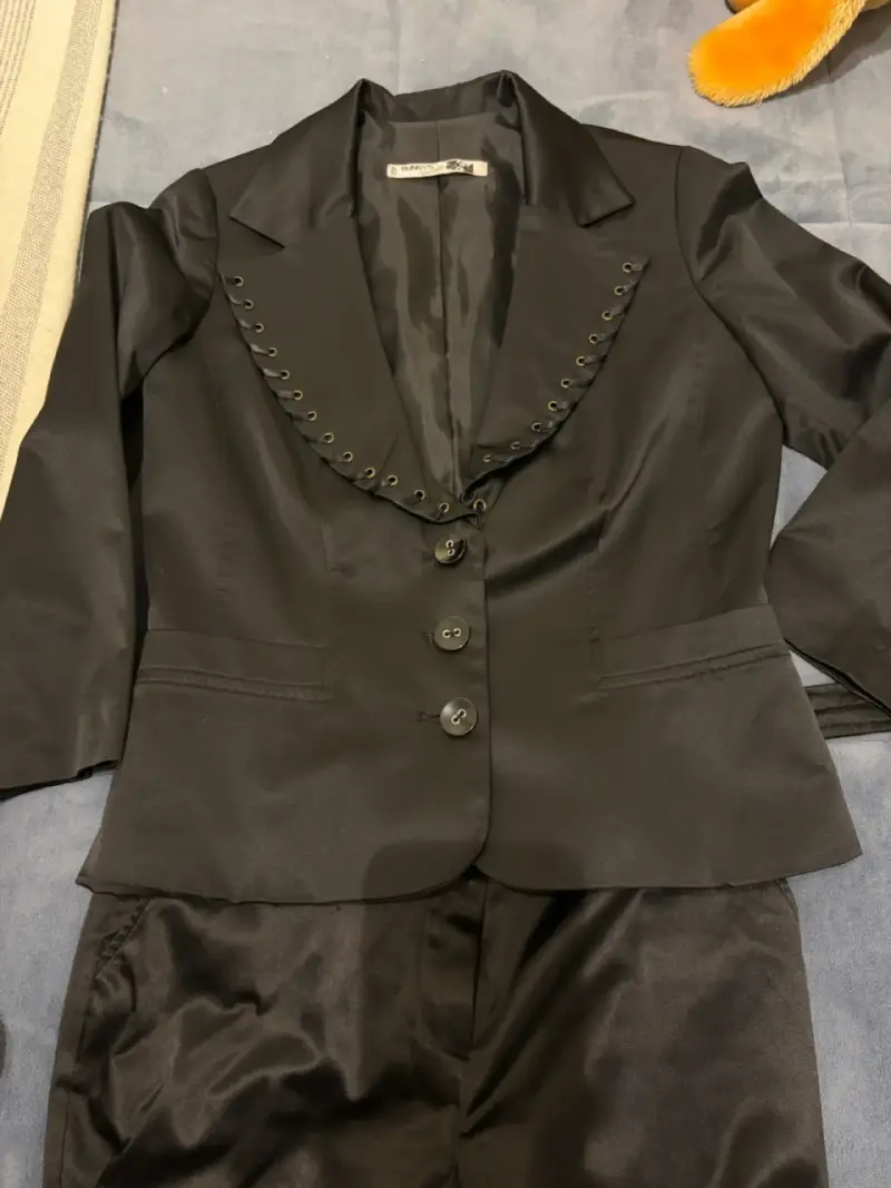 Traje pantalón y Blazer  mujer negro elegante - 1