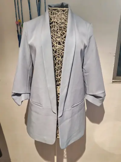 Chaqueta a cuadros con capucha - miniatura 2