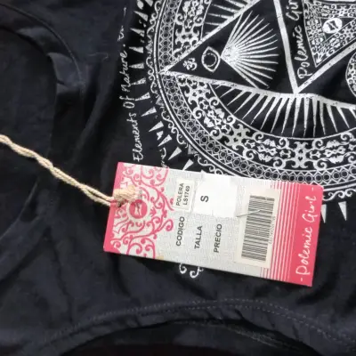 Polera negra estampada - miniatura 2