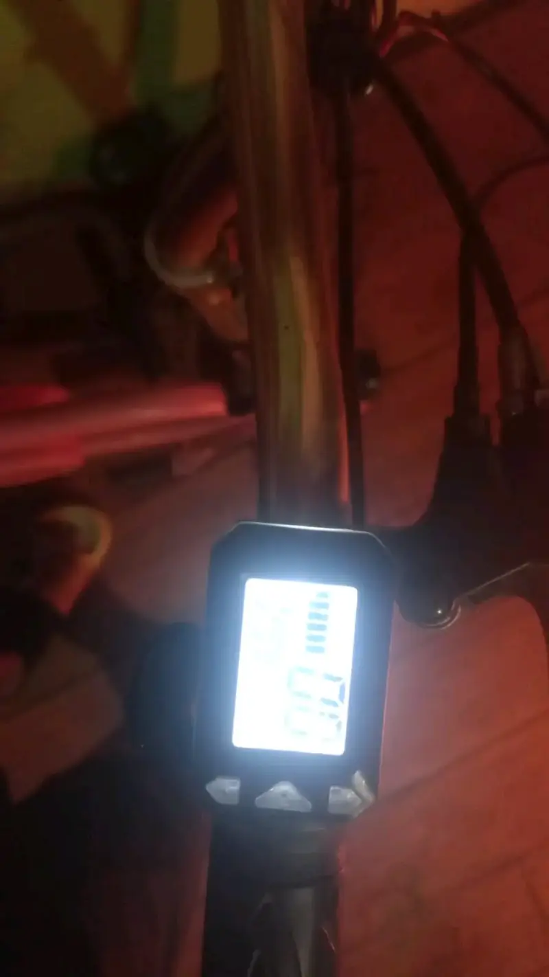 escuter eléctrica rosada - 4