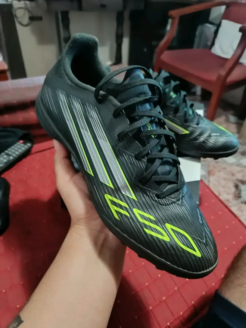 Zapatos de Futbolito - 2