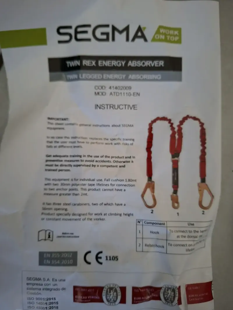 Arnés de seguridad y cabo de vida amortiguado. - 3