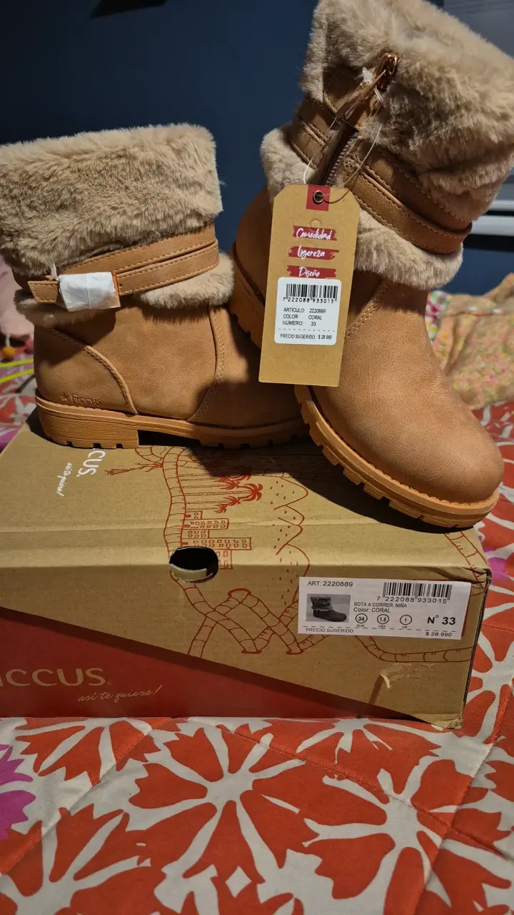 Botas niña color coral