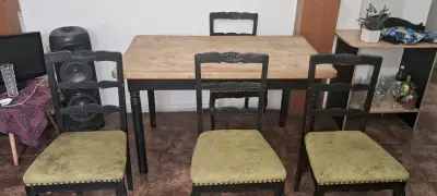 Mesa de comedor con sillas - miniatura 5