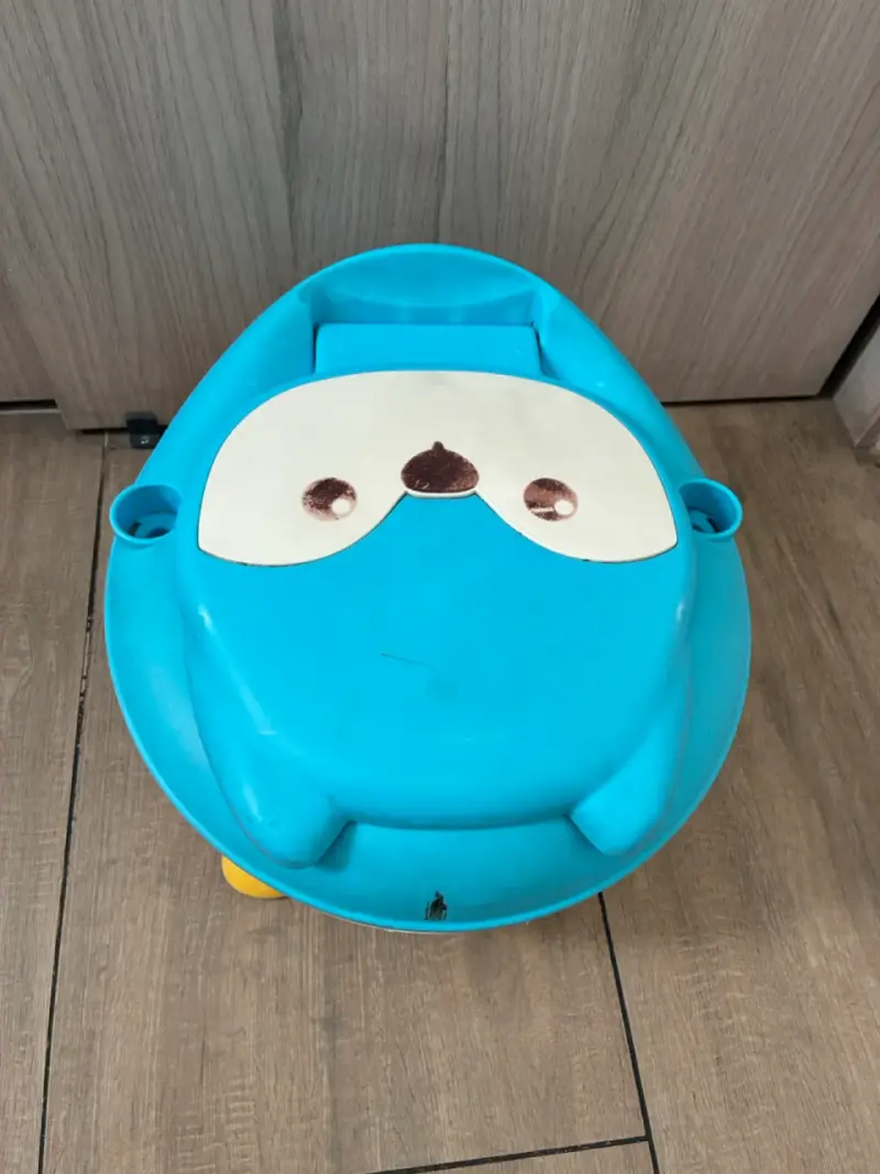 Bacinica infantil azul pingüino - 3