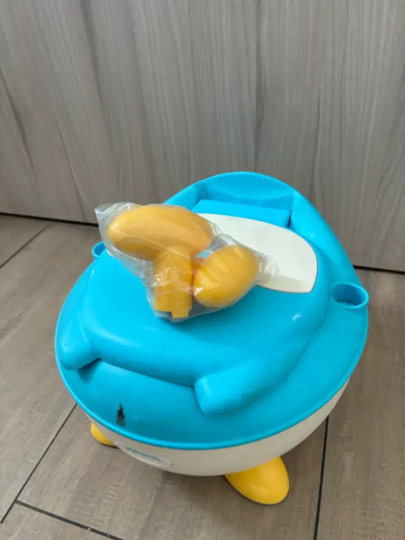 Bacinica infantil azul pingüino - 4