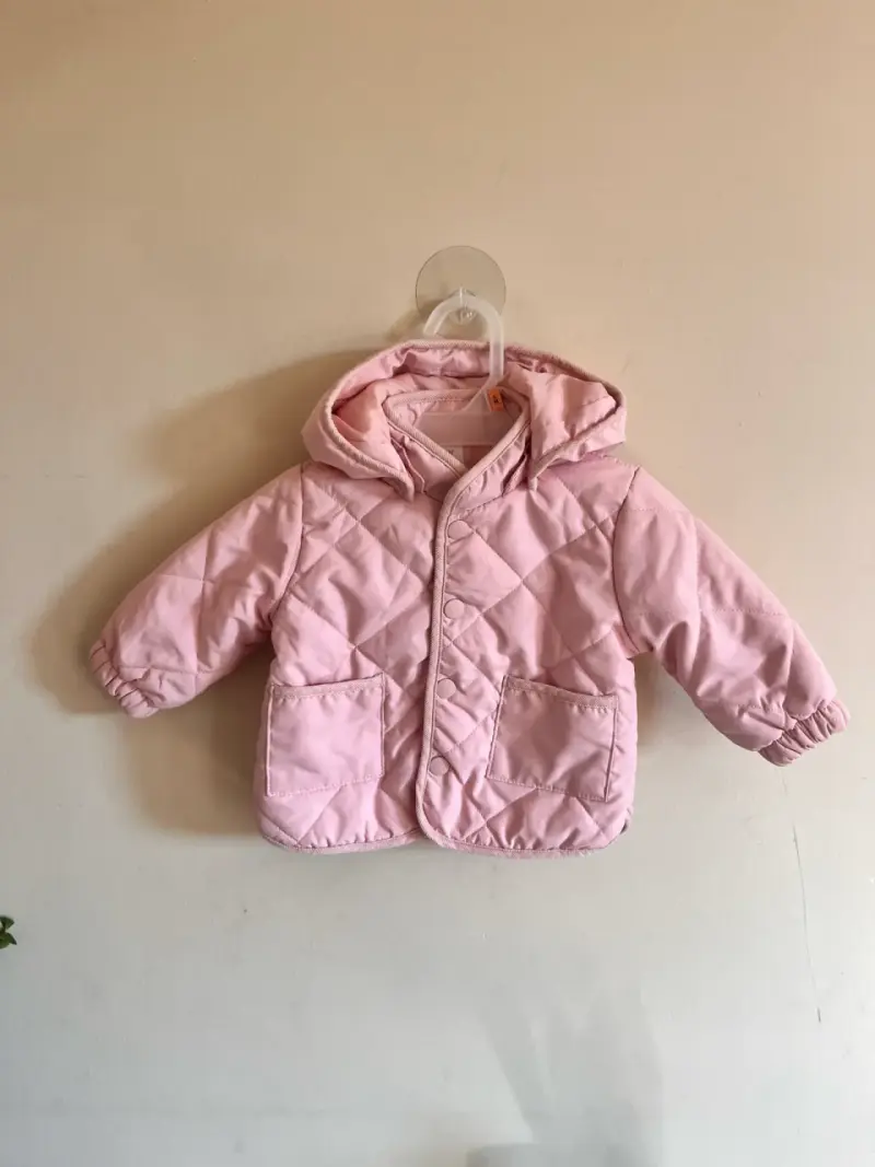 Chaqueta rosada para niña