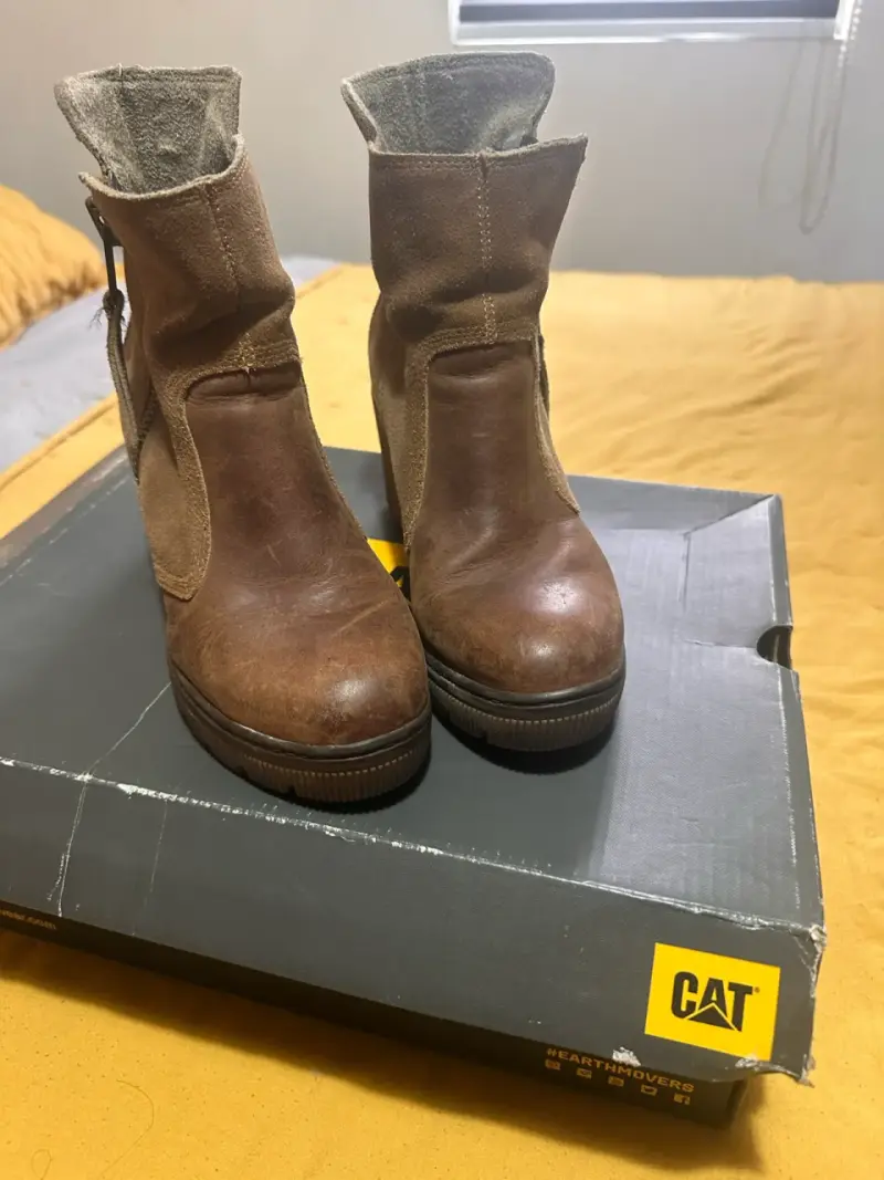 Botines marrones CAT - 1