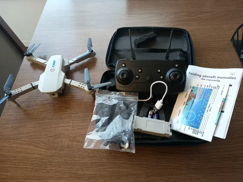 Dron plegable con control remoto - 4