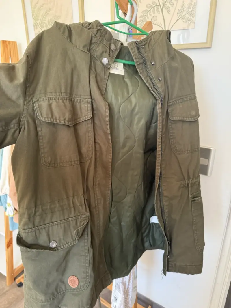Parka verde con capucha - 2