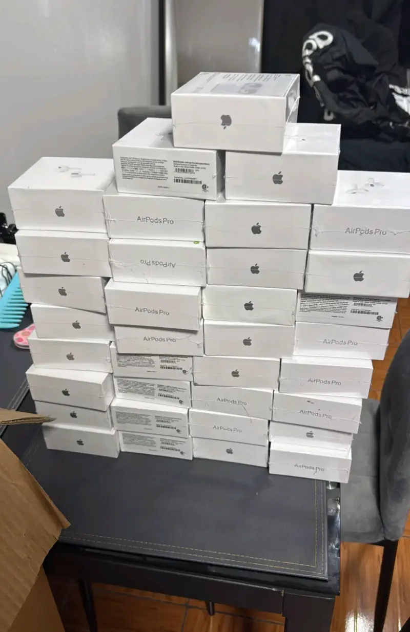AirPods Pro 3 , con cancelación de ruido - 1