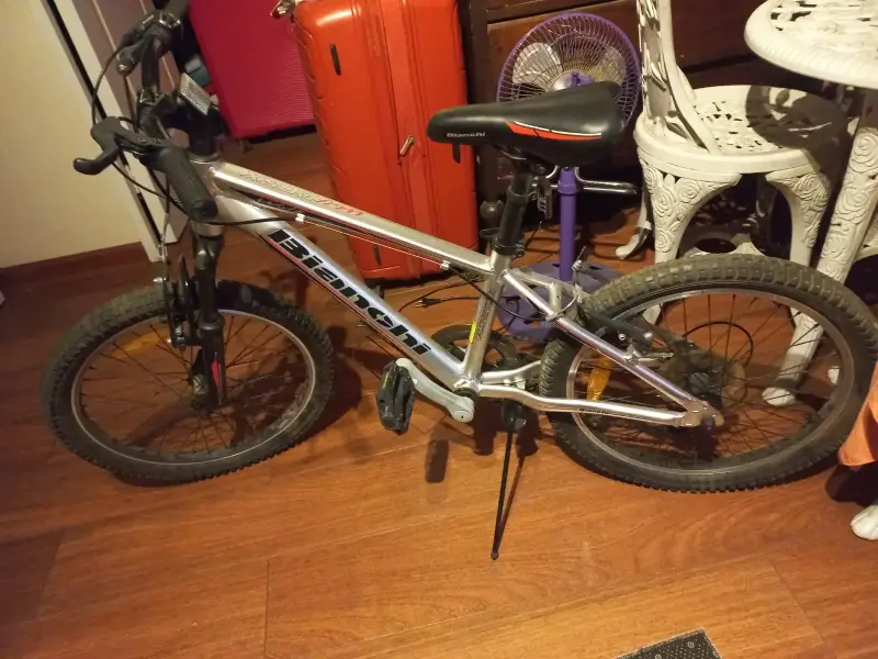 Bicicleta montaña blanca y negra - 2