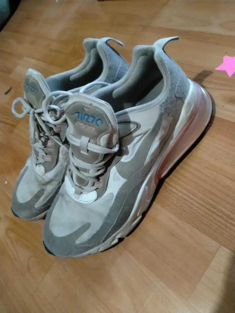 Zapatillas deportivas gris claro y rosado - 1