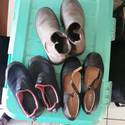 Zapatos niña y mujer diferentes modelos - miniatura 4