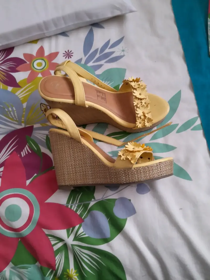 Zapatos niña y mujer diferentes modelos - 6
