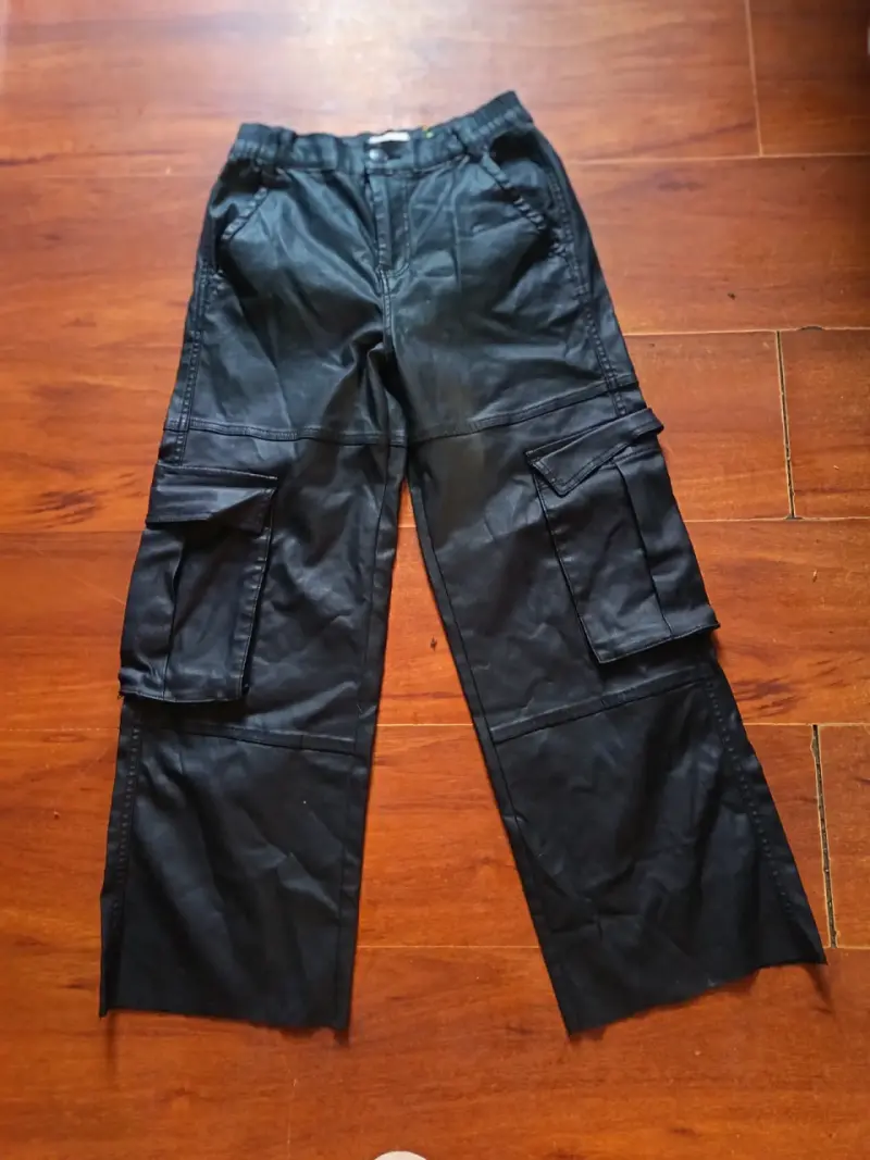 Pantalón cargo cuerina negro talla 36 - 2