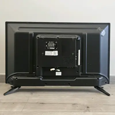 Televisor LED de 32 pulgadas Recco - miniatura 2