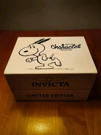 Reloj dorado con diseño Snoopy - miniatura 3
