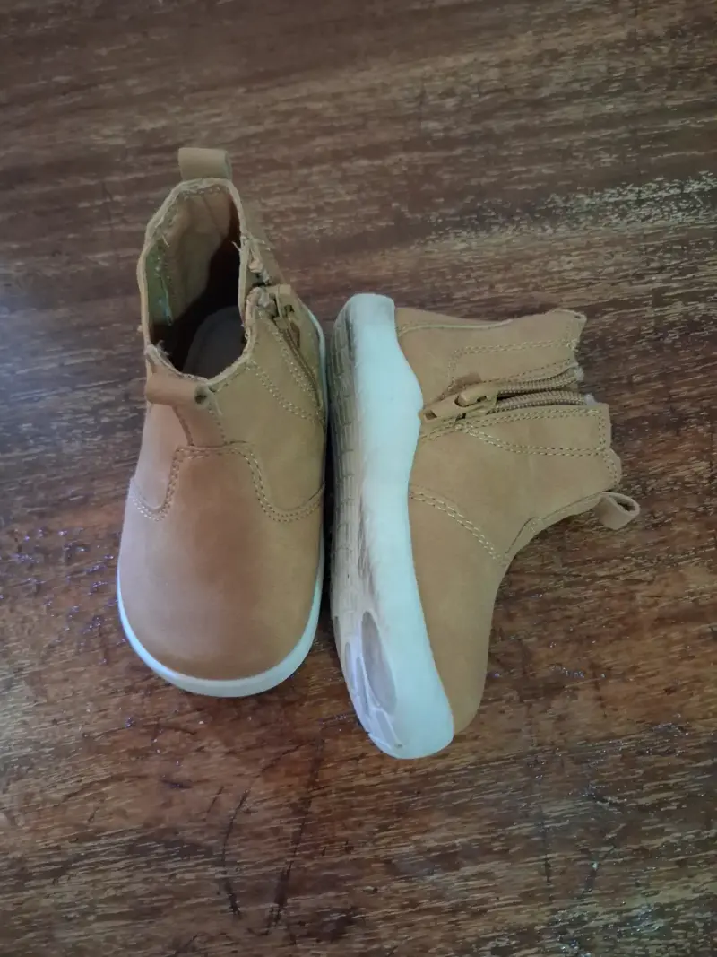 Botines casuales color camel - 2