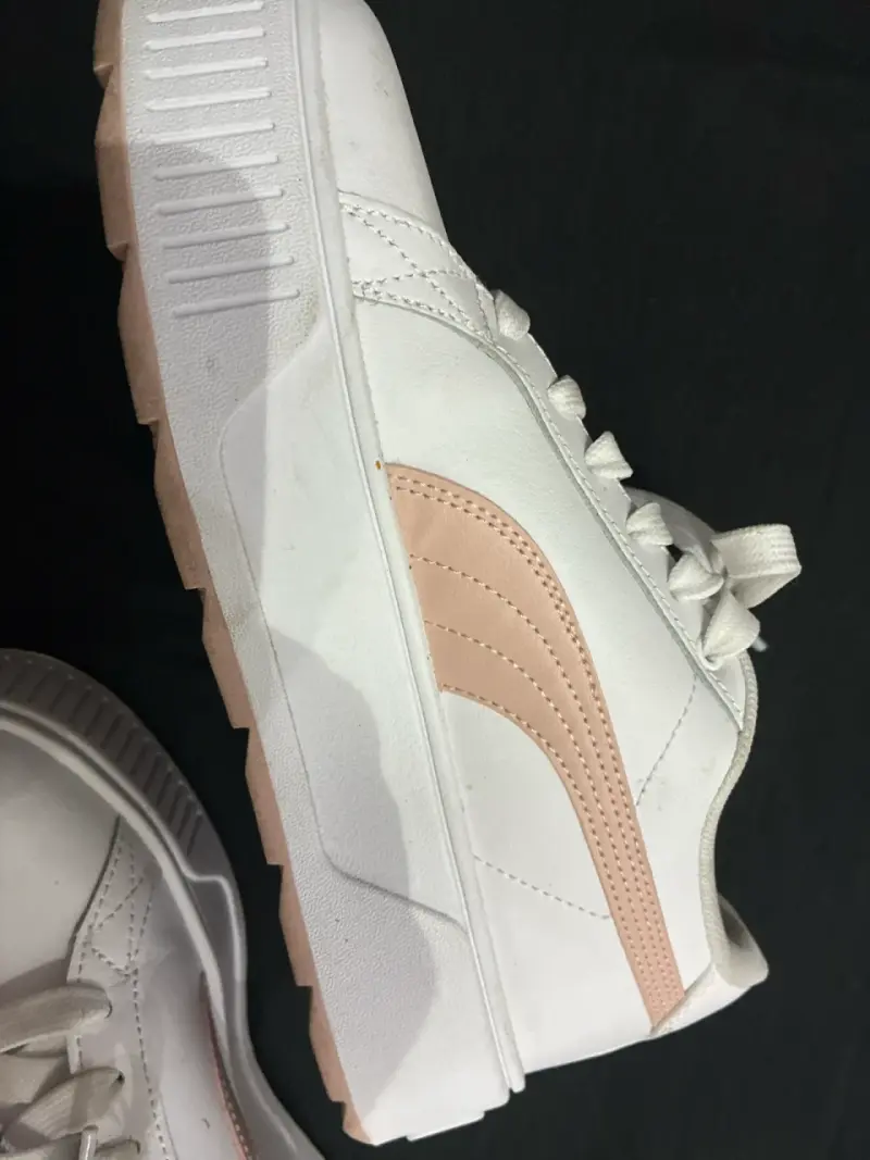 Zapatillas puma  blancas estilo casual - 4
