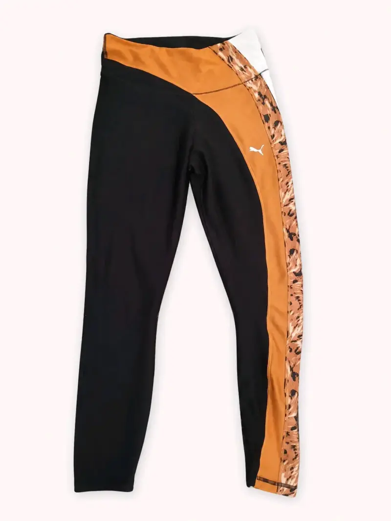 Leggings deportivos negros y naranjas