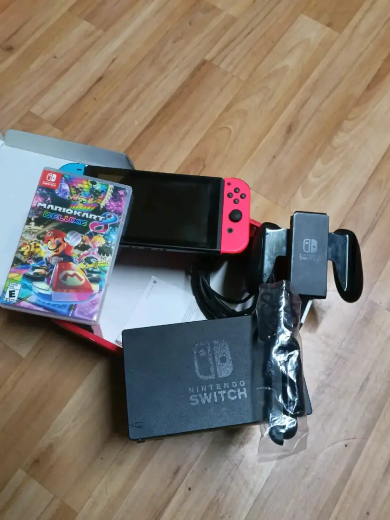 Consola Nintendo Switch con Joy-Cons - 3