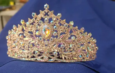 Tiaras de cristales doradas - miniatura 1