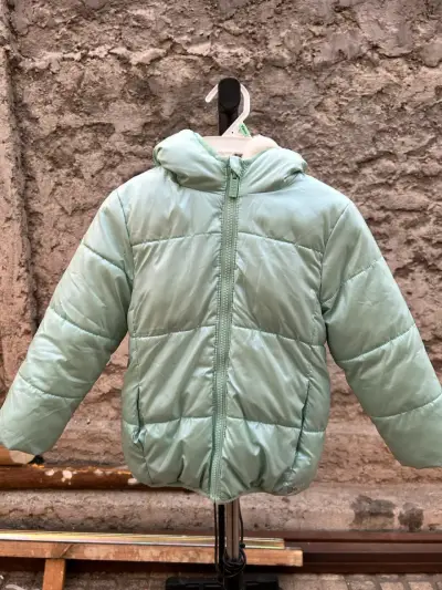 Chaqueta Yamp, talla 4 con chiporro💚 - miniatura 3