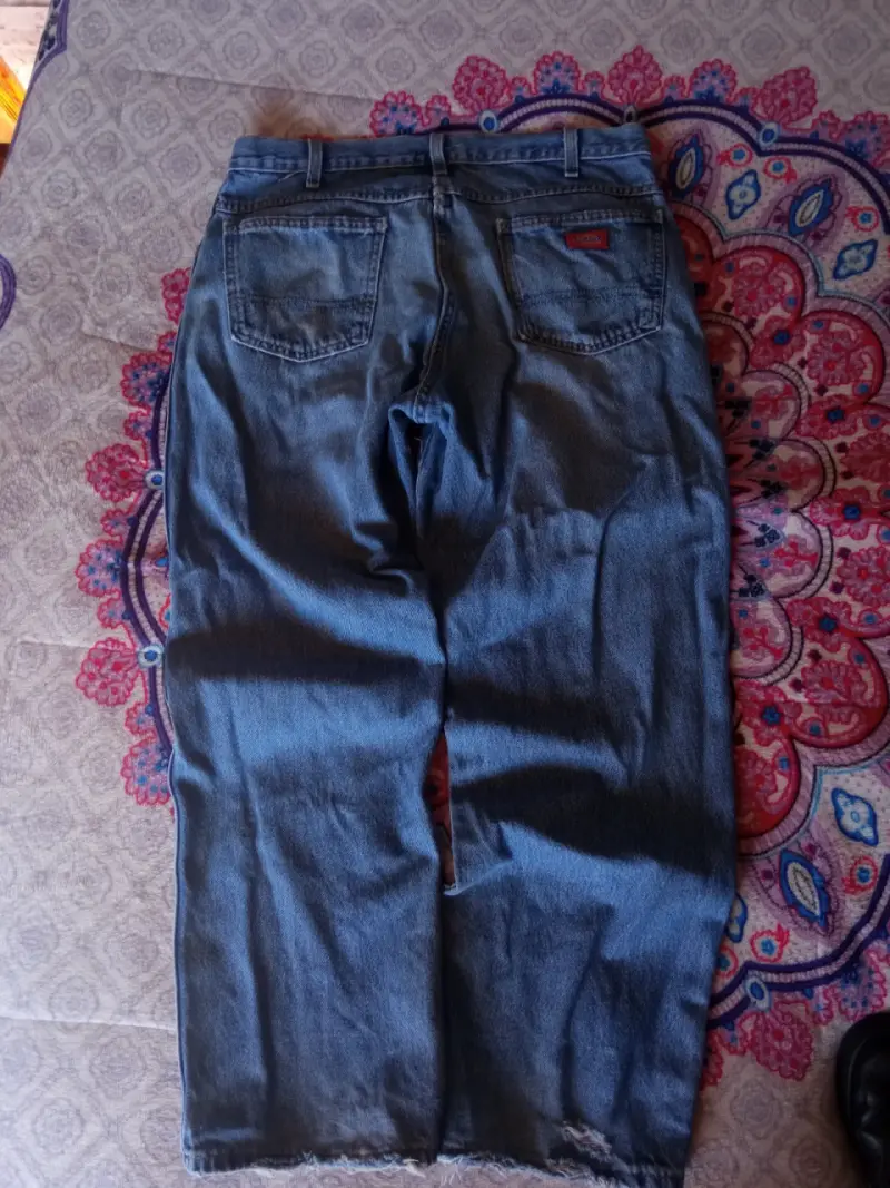 Jeans clásicos azul desgastados - 9