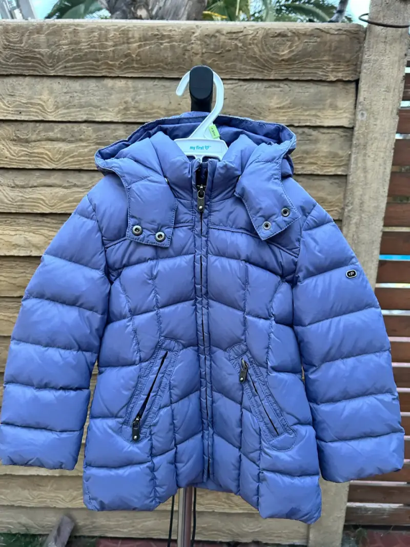 Parka morada de niña, talla 4💜 - 1