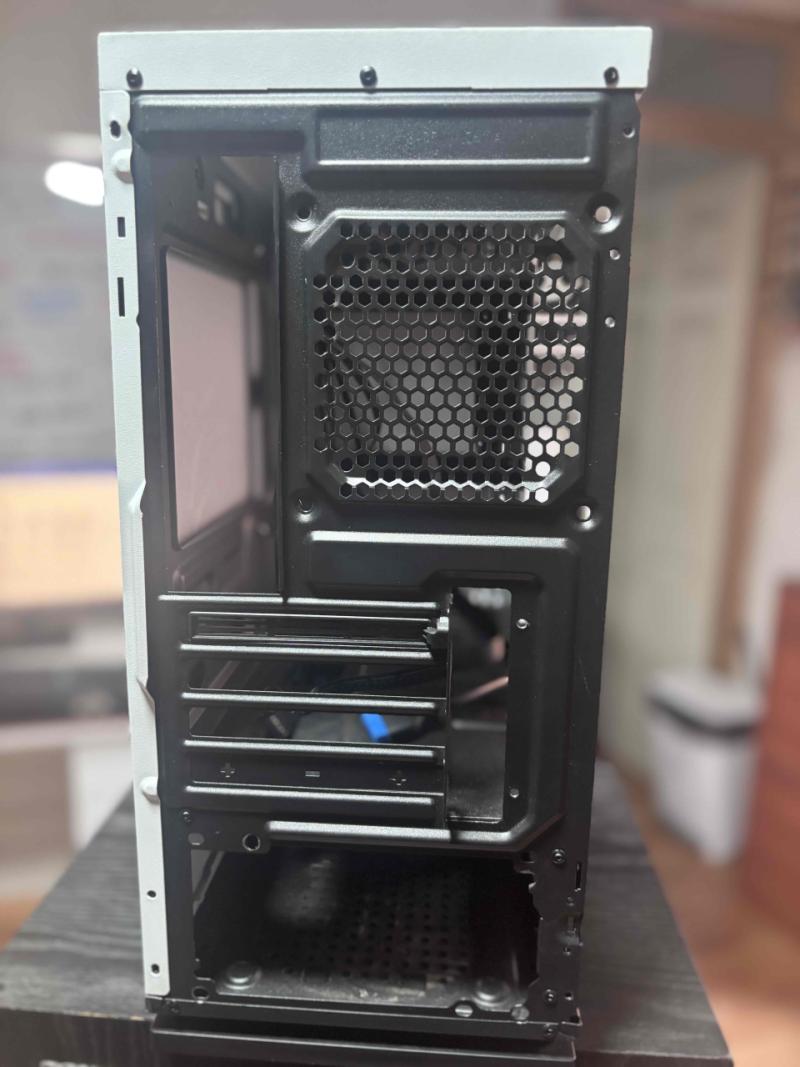 Gabinete GameMax micro ATX Blanco - 3