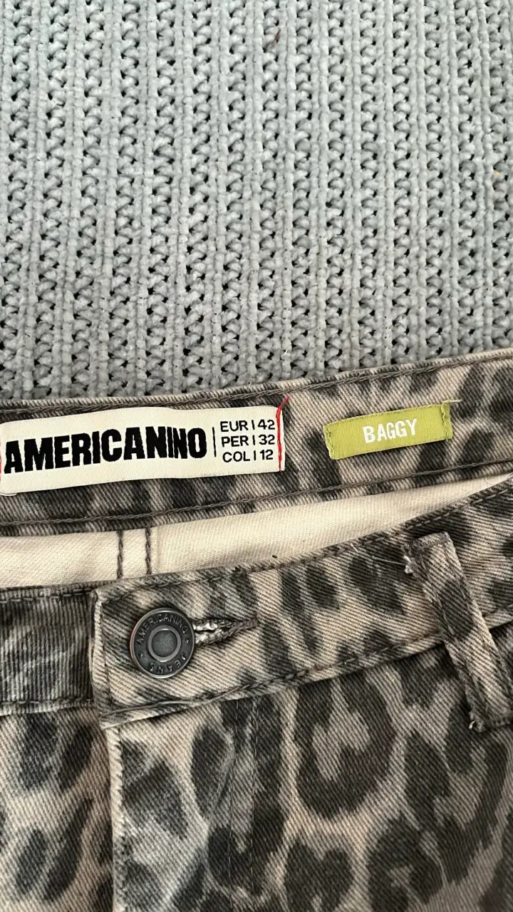 Pantalón estampado animal print Americanino - 3