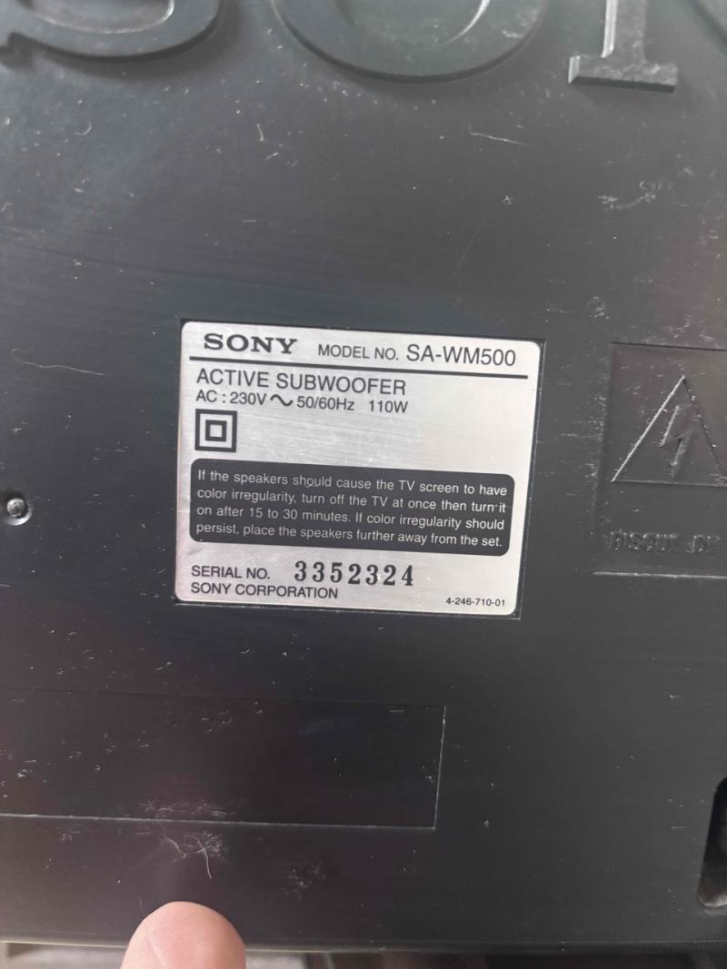 Subwoofer activo con conexiones - 2