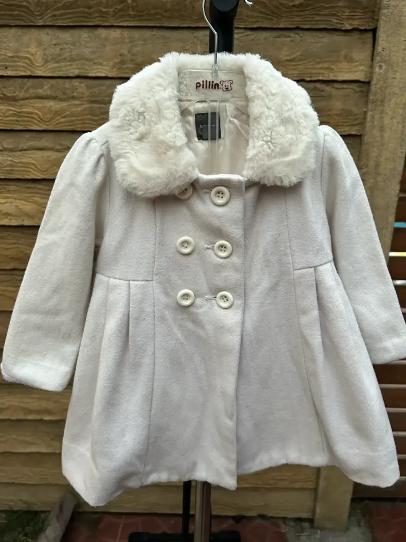 Abrigo blanco, baby gap, talla 18 a 24 meses🤍 - 3