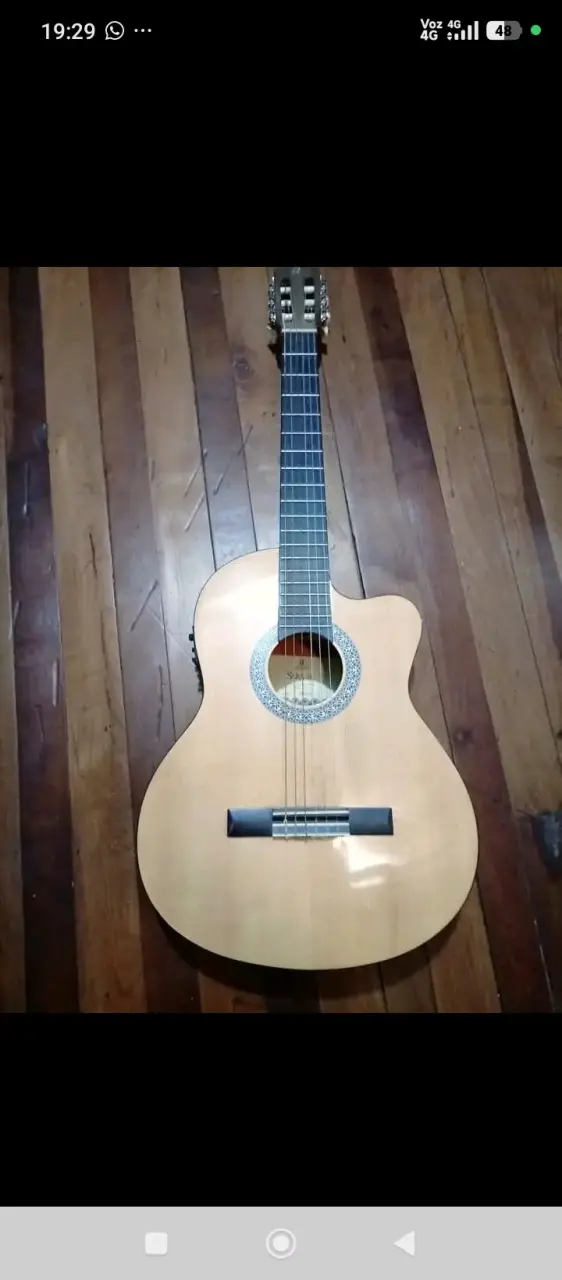 Guitarra acústica clásica - 1