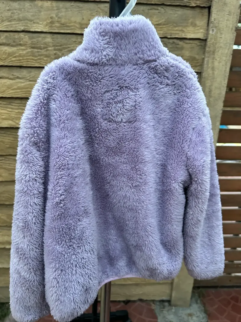 Chaqueta peluda infantil lila, talla 4💜 - 2