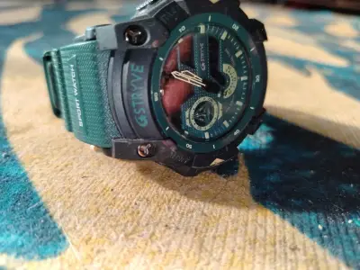 Reloj resistente al agua verde - miniatura 3